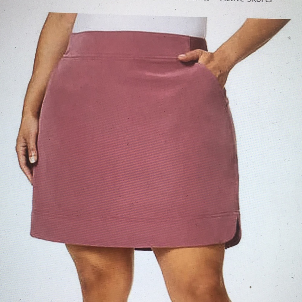 New 32 Degrees Cool Rose Skort size Medium